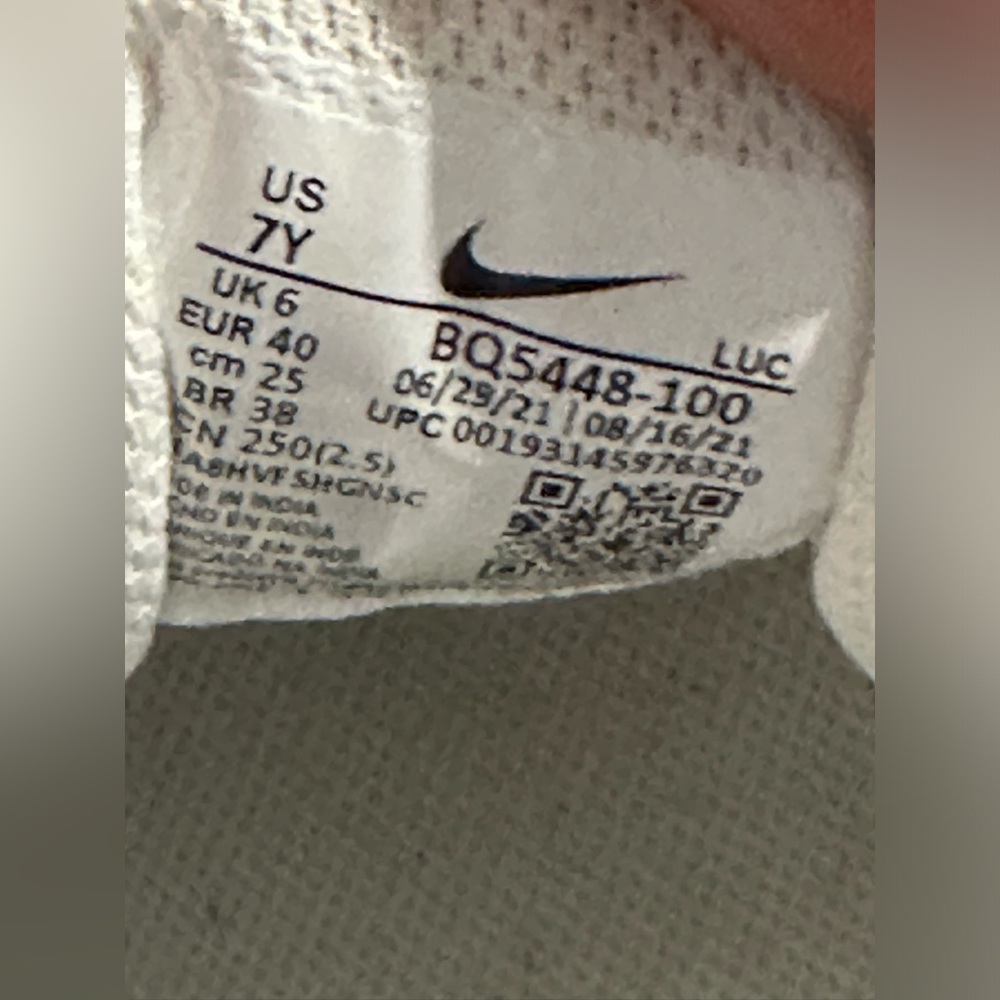 Nike Court Borough Low 2 (GS)Big Kids 7y White Casual Fashion Sneaker - Picture 4 of 8